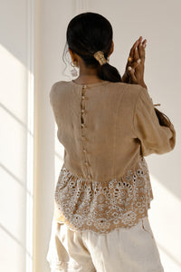 Cafe' linen embroidered top